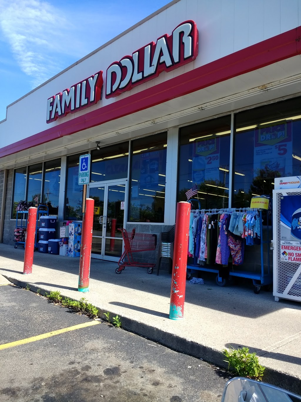 Family Dollar | R, 6949 Erie Rd, Derby, NY 14047, USA | Phone: (716) 947-4507