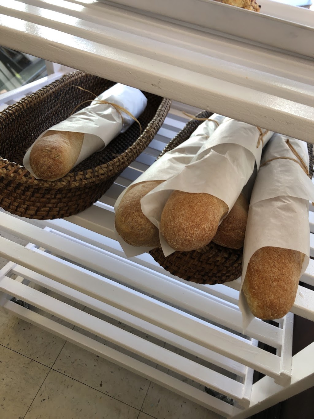 Flour Bakery | 6363 Bruce St, West Vancouver, BC V7W 2G5, Canada | Phone: (604) 925-2101