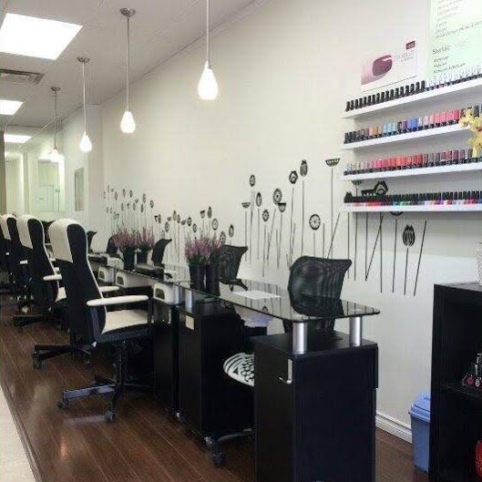 Nail Story | 2184 Bloor St W, Toronto, ON M6S 1N3, Canada | Phone: (416) 767-5610