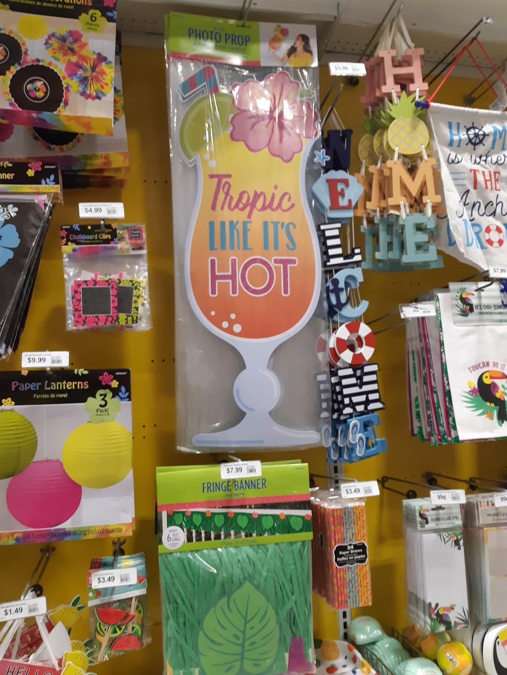 Party City | 1215 Maple Ave, Milton, ON L9T 0A5, Canada | Phone: (905) 693-8818