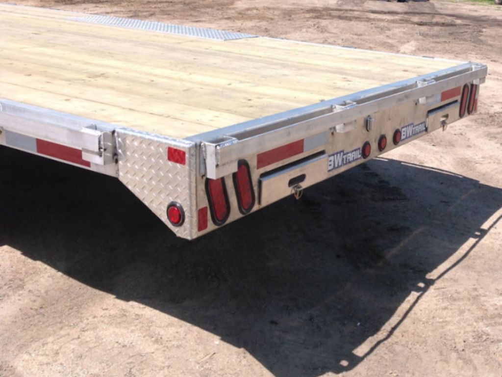 Titan Trailers - Trailer Rentals Steinbach | 34013 Friedensfeld Dr, Steinbach, MB R5G 1M3, Canada | Phone: (204) 371-8966