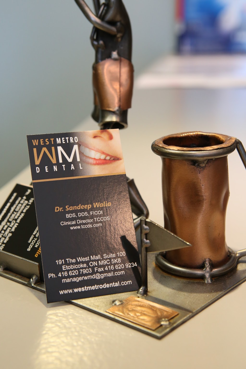 West Metro Dental - Dentist in Etobicoke | 191 The West Mall #100, Etobicoke, ON M9C 5K8, Canada | Phone: (416) 620-7903