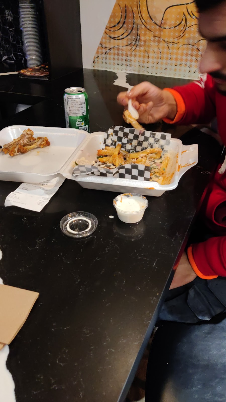 6IXTY WINGS | 15400 Hurontario St, Town Of Caledon, ON L7C 2C3, Canada | Phone: (519) 303-9509