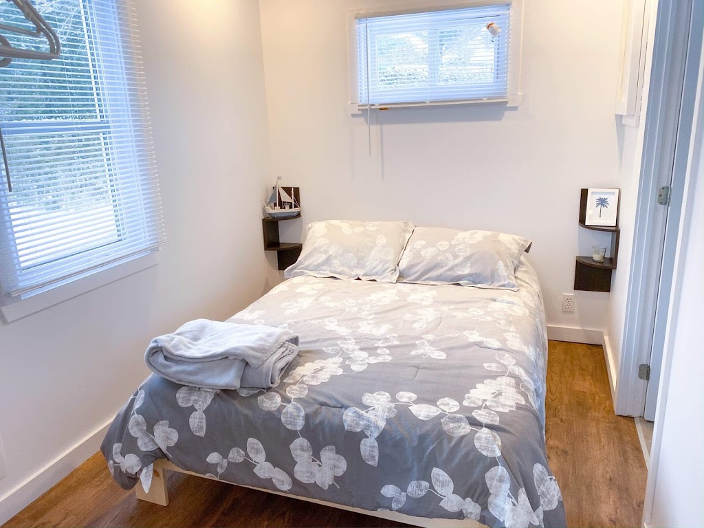 Chalet Memphré | 211 Avenue des Scouts, Magog, QC J1X 5W1, Canada | Phone: (450) 775-6213