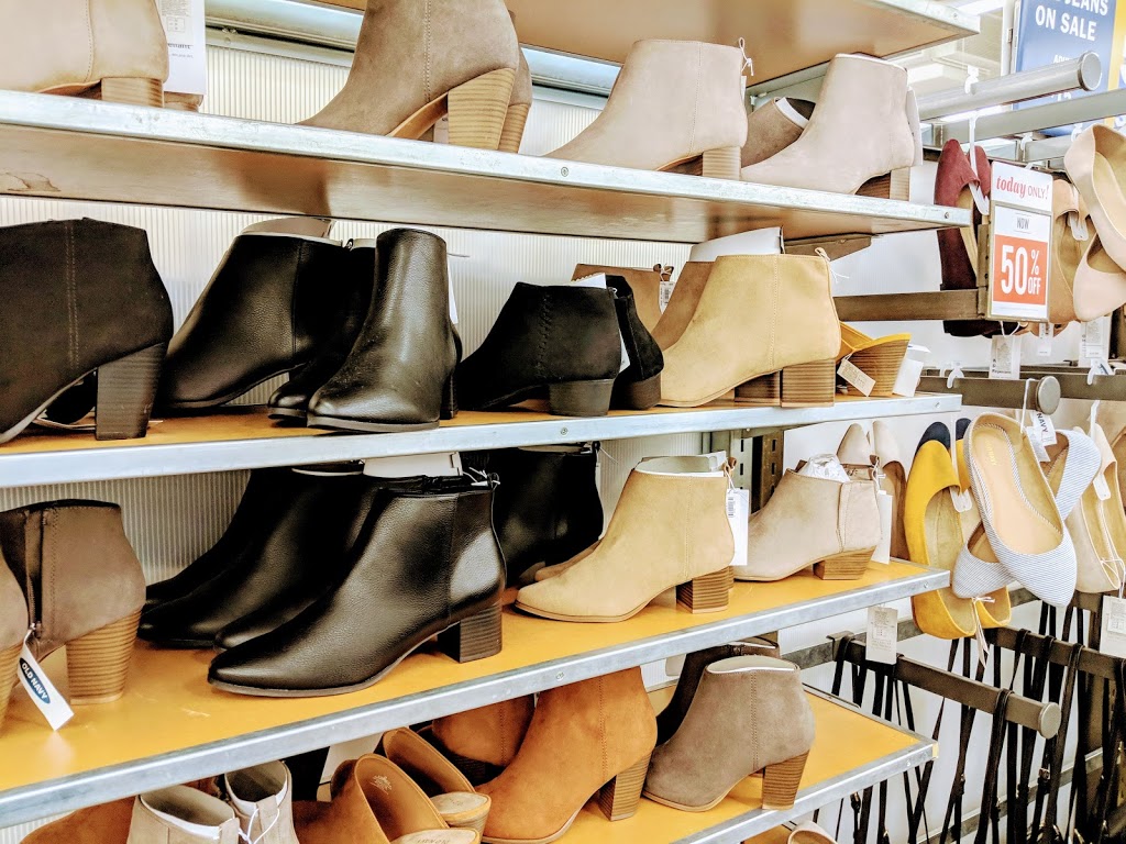 Old Navy | 1 Bellis Fair Pkwy SUITE 302, Bellingham, WA 98226, USA | Phone: (360) 676-6606