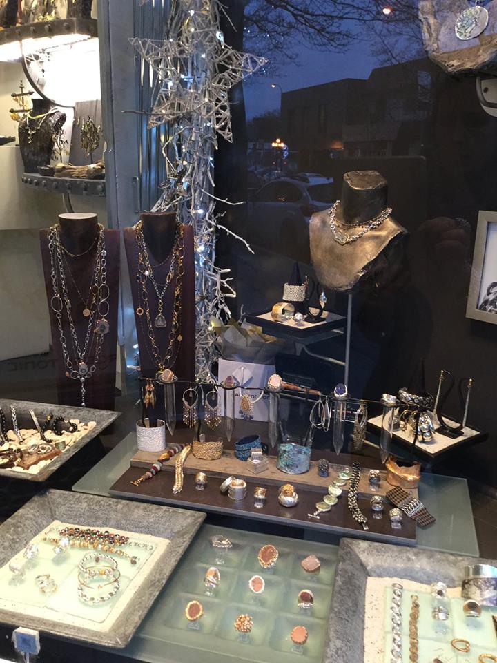 Argent Tonic | 136 Av. Laurier O, Montréal, QC H2T 2N7, Canada | Phone: (514) 274-5668