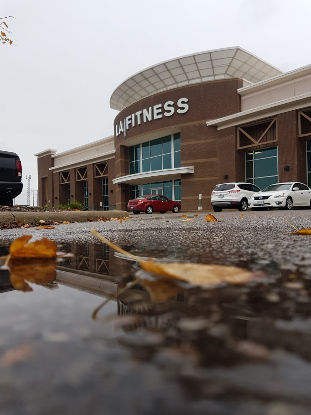 LA Fitness | SmartCentres Burlington North, 3011 Appleby Line, Burlington, ON L7M 0V7, Canada | Phone: (905) 319-1771