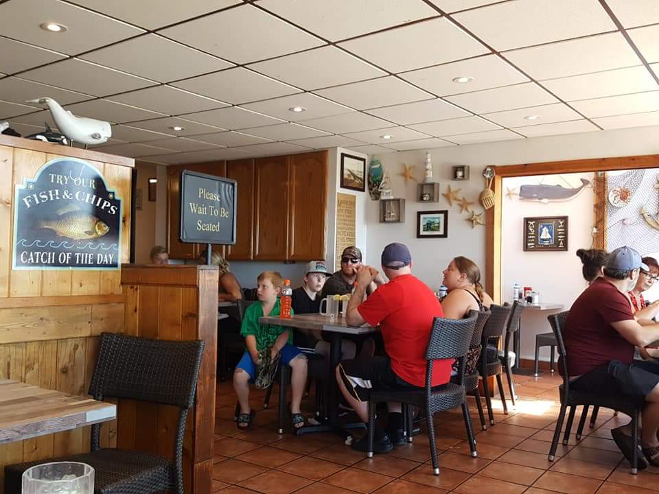 Moby Dick Restaurant | 15479 Marine Dr, White Rock, BC V4B 1C9, Canada | Phone: (604) 536-2424