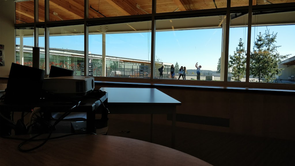 Eagle Mountain Middle School | 110 Dogwood Dr, Anmore, BC V3H 5G1, Canada | Phone: (604) 469-1133