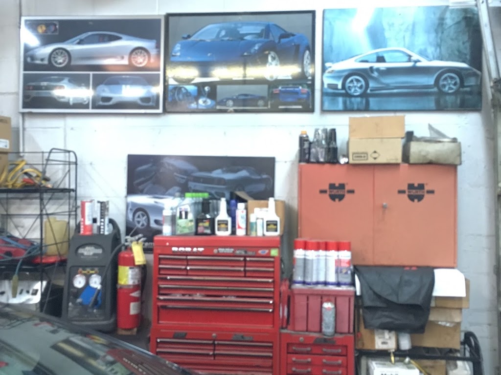 Eurocars | 45 Algie Ave, Etobicoke, ON M8Z 5J9, Canada | Phone: (416) 621-8848