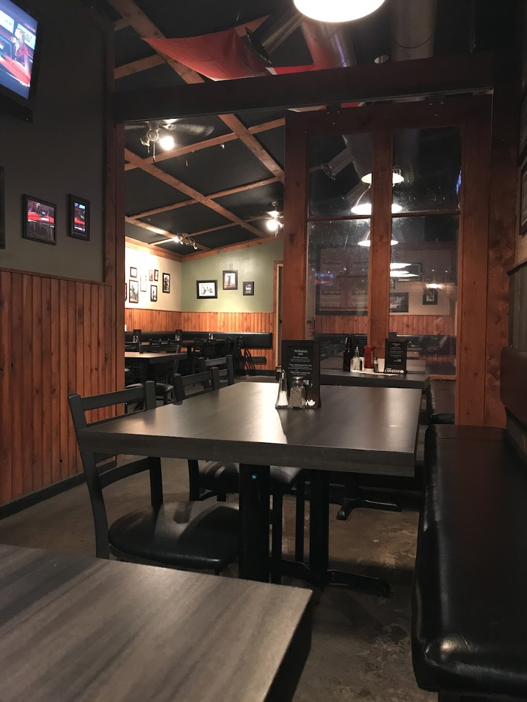 McMackens | 37 John St, Sturgeon Falls, ON P2B 1Y2, Canada | Phone: (705) 753-1199