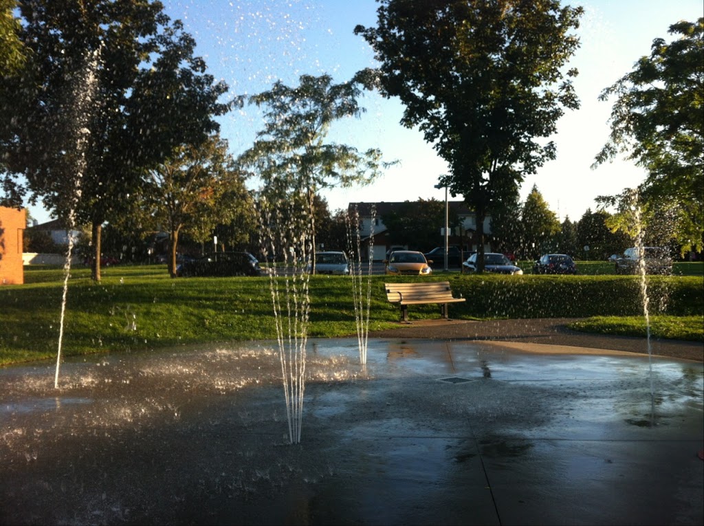 Westcliffe Park | 681 Seyton Dr, Nepean, ON K2H 1A4, Canada