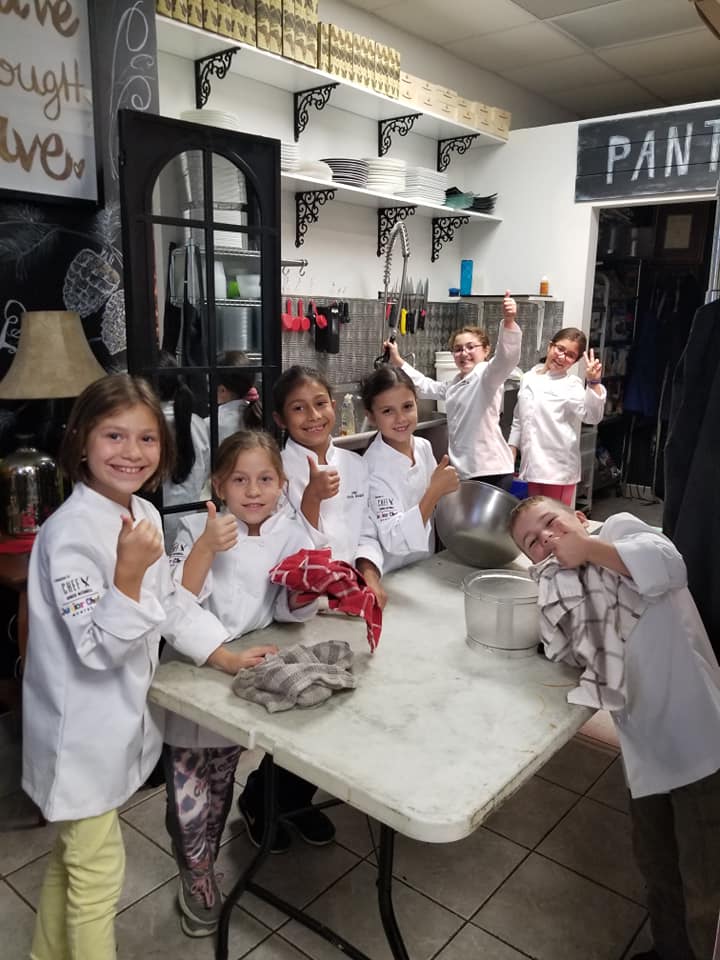 House of Junior Chefs | 1061 Rue de la Paix, Saint-Lazare, QC J7T 2A8, Canada | Phone: (514) 941-5483