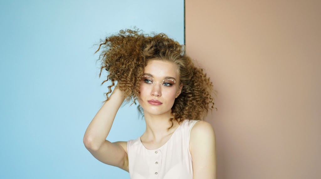 Genesis Salon | 3109 Palliser Dr SW #7, Calgary, AB T2V 4W5, Canada | Phone: (403) 251-0551