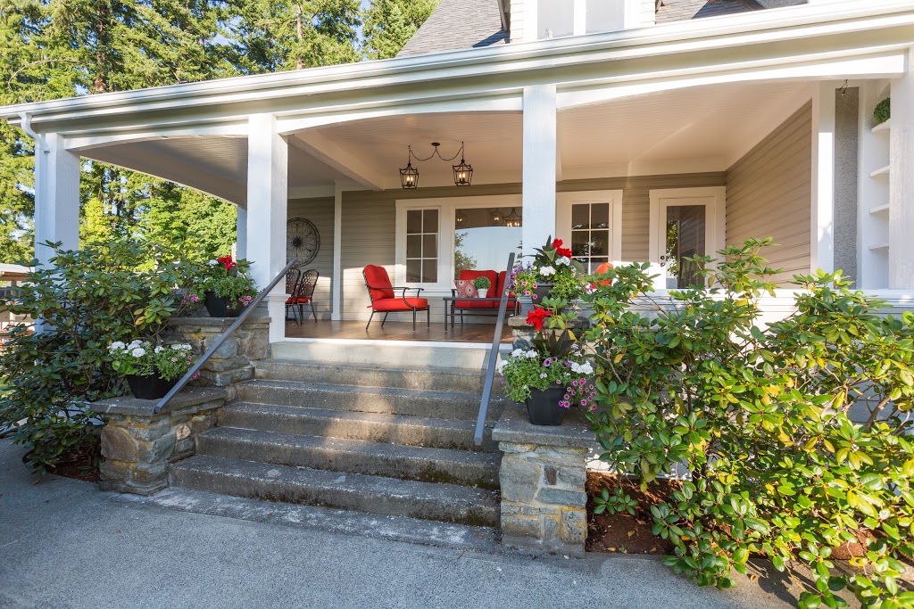 Maple Bay Manor | 1437 Maple Bay Rd, Duncan, BC V9L 5R5, Canada | Phone: (236) 594-6000