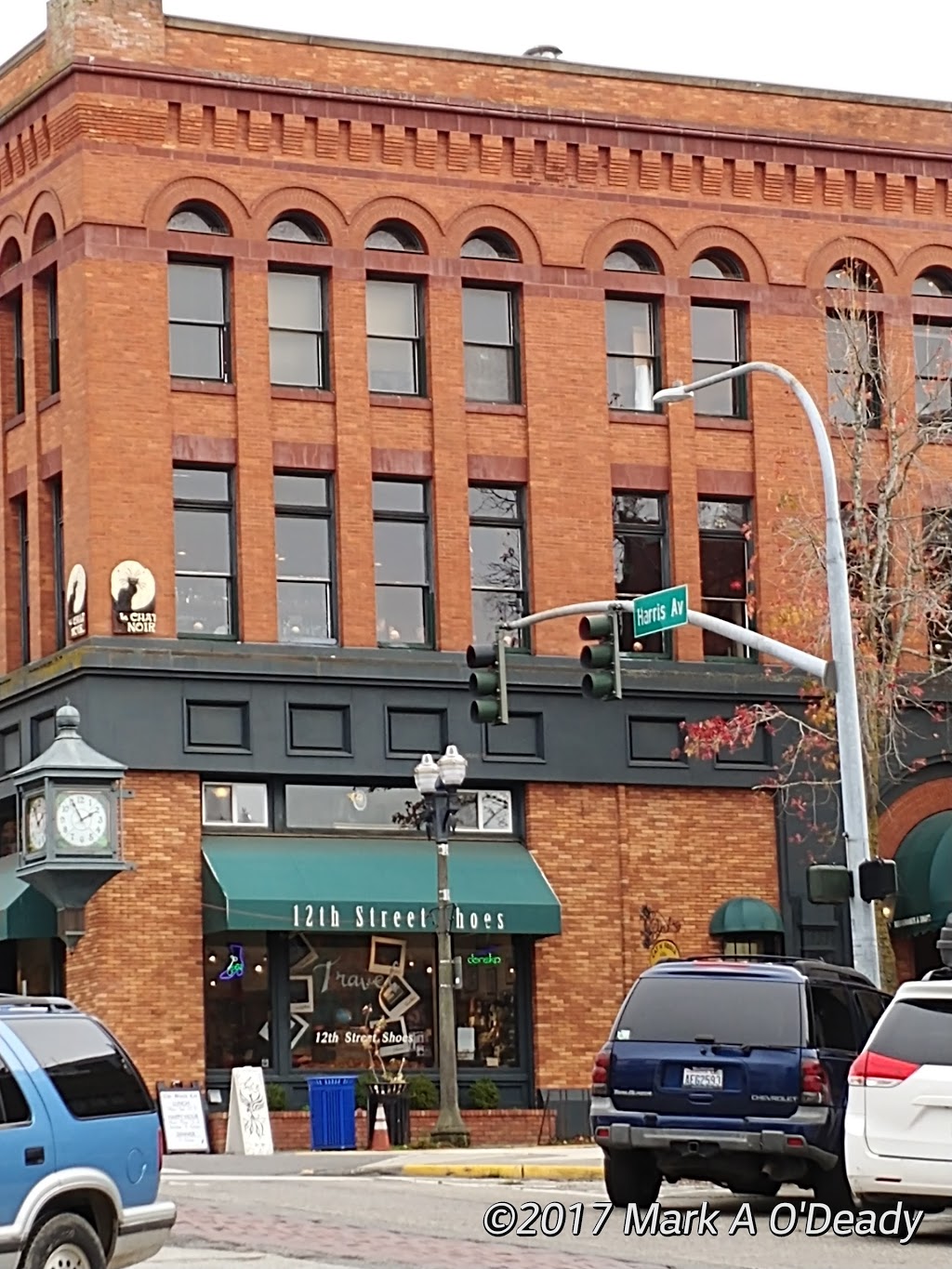 12th Street Shoes | 1204 Harris Ave, Bellingham, WA 98225, USA | Phone: (360) 733-2066