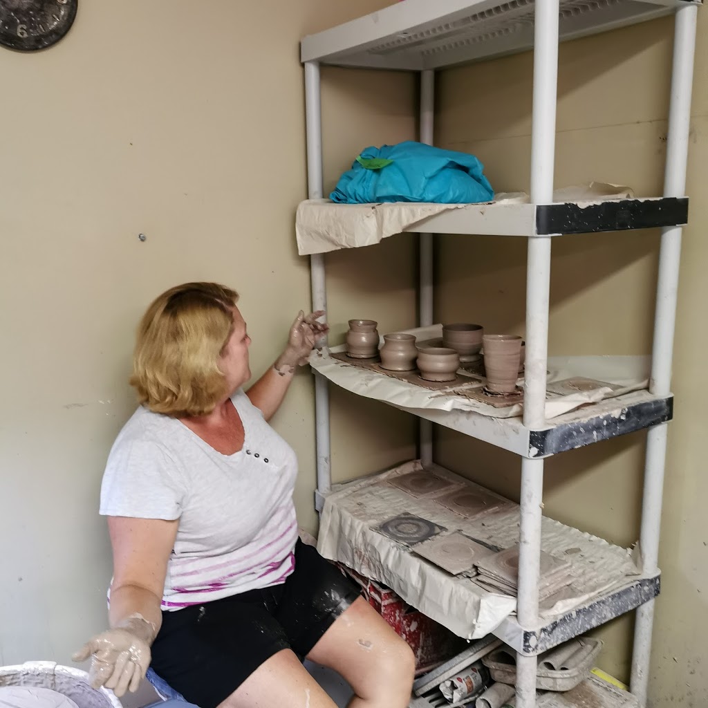 G-Pots Pottery | 397 County Rd 31, Belle River, ON N0R 1A0, Canada | Phone: (519) 965-9932