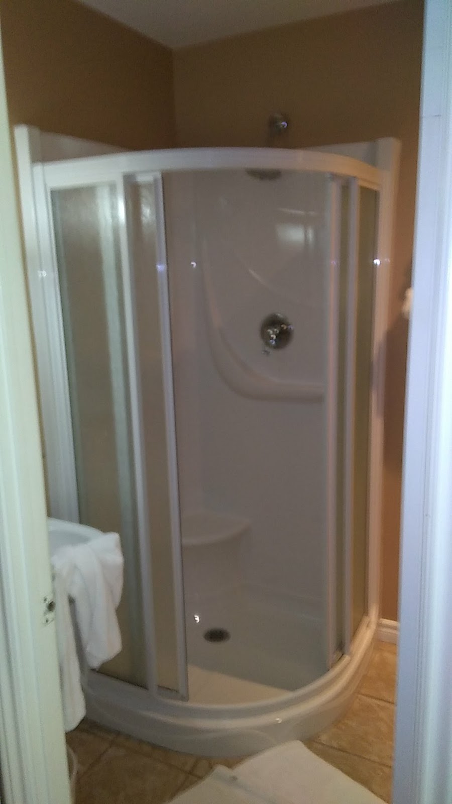 Motel Derfal | 1435 Rue Notre-Dame, Repentigny, QC J5Y 3X3, Canada | Phone: (450) 585-6444