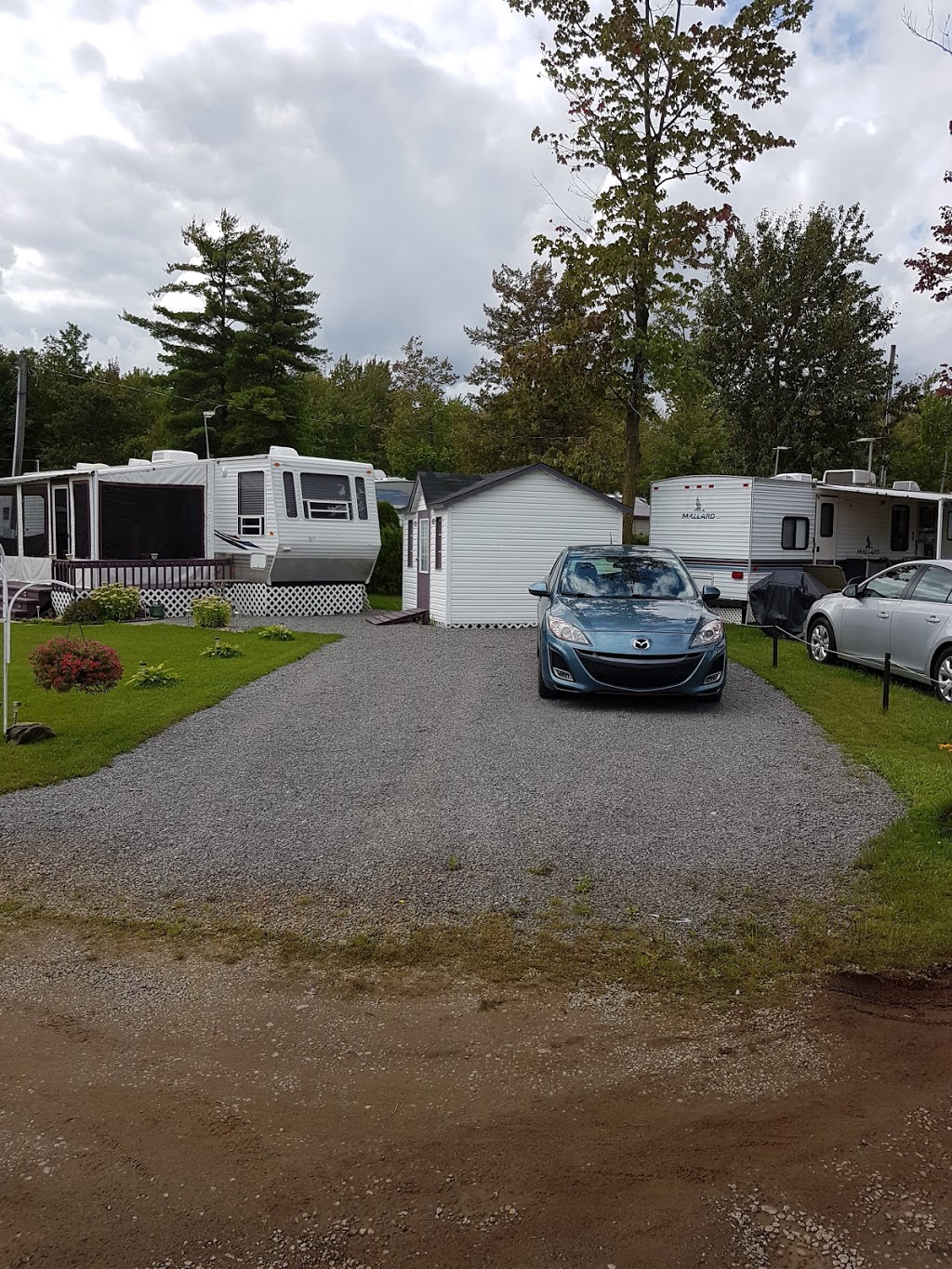 Domaine Sentinelle du Parc | 1410 Chemin Barrette, Saint-Félix-de-Valois, QC J0K, Canada | Phone: (450) 889-2244