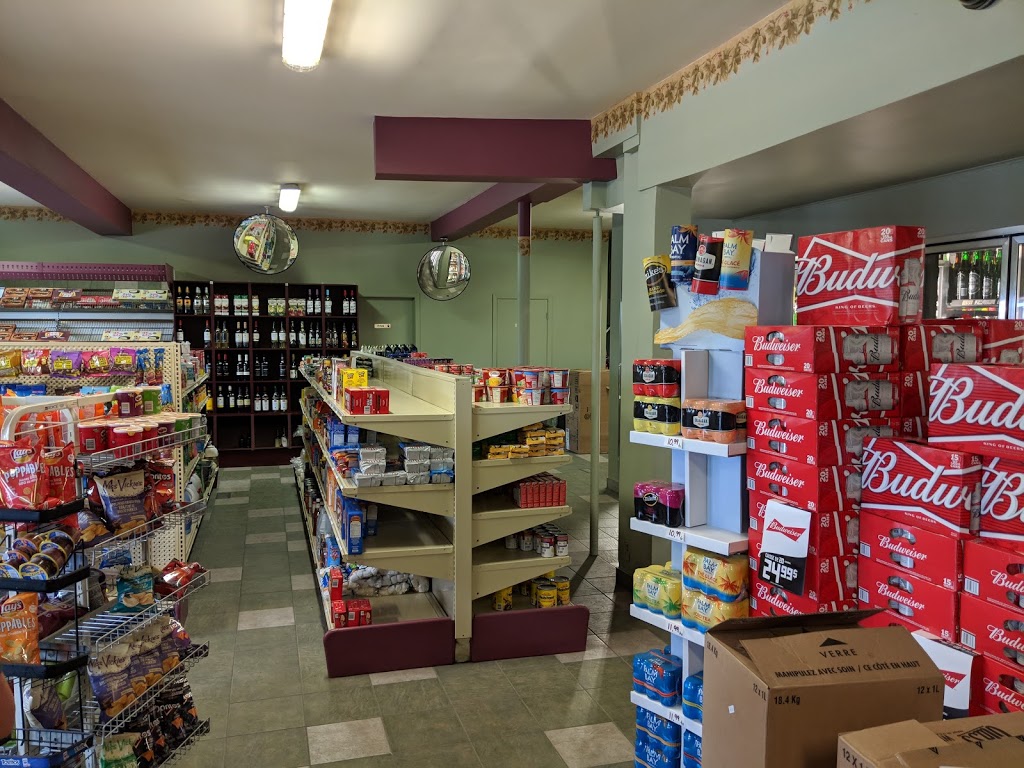 Dépanneur C. Vinet | 2M8, 354 Rue Brunelle, Beloeil, QC J3G 6G3, Canada | Phone: (450) 467-1168