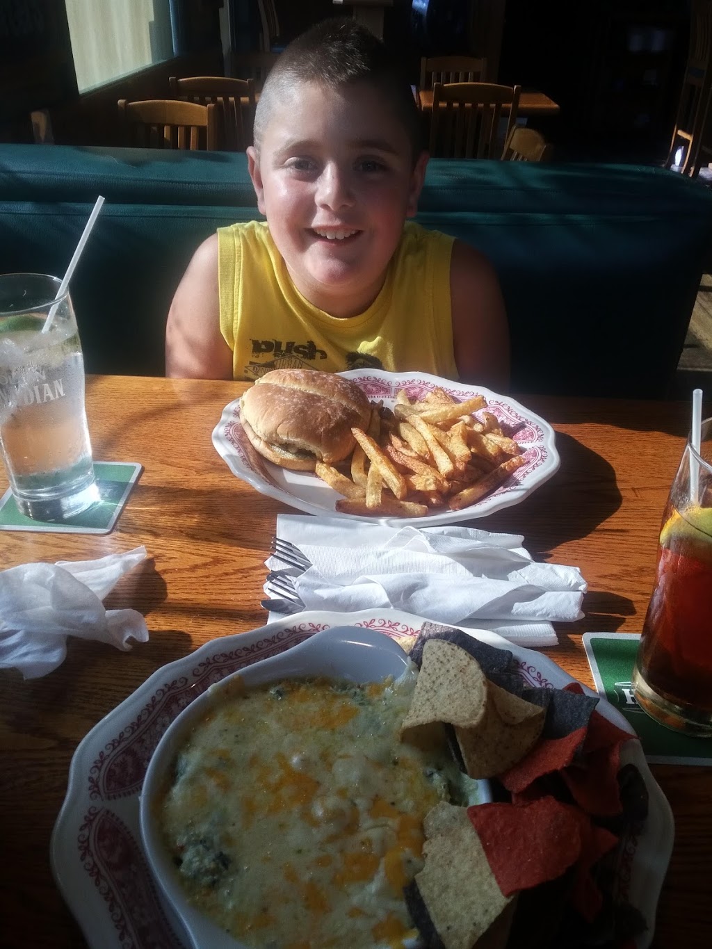 Pub At Norwich Ave The | 305 Norwich Ave, Woodstock, ON N4S 3W1, Canada | Phone: (519) 539-0439