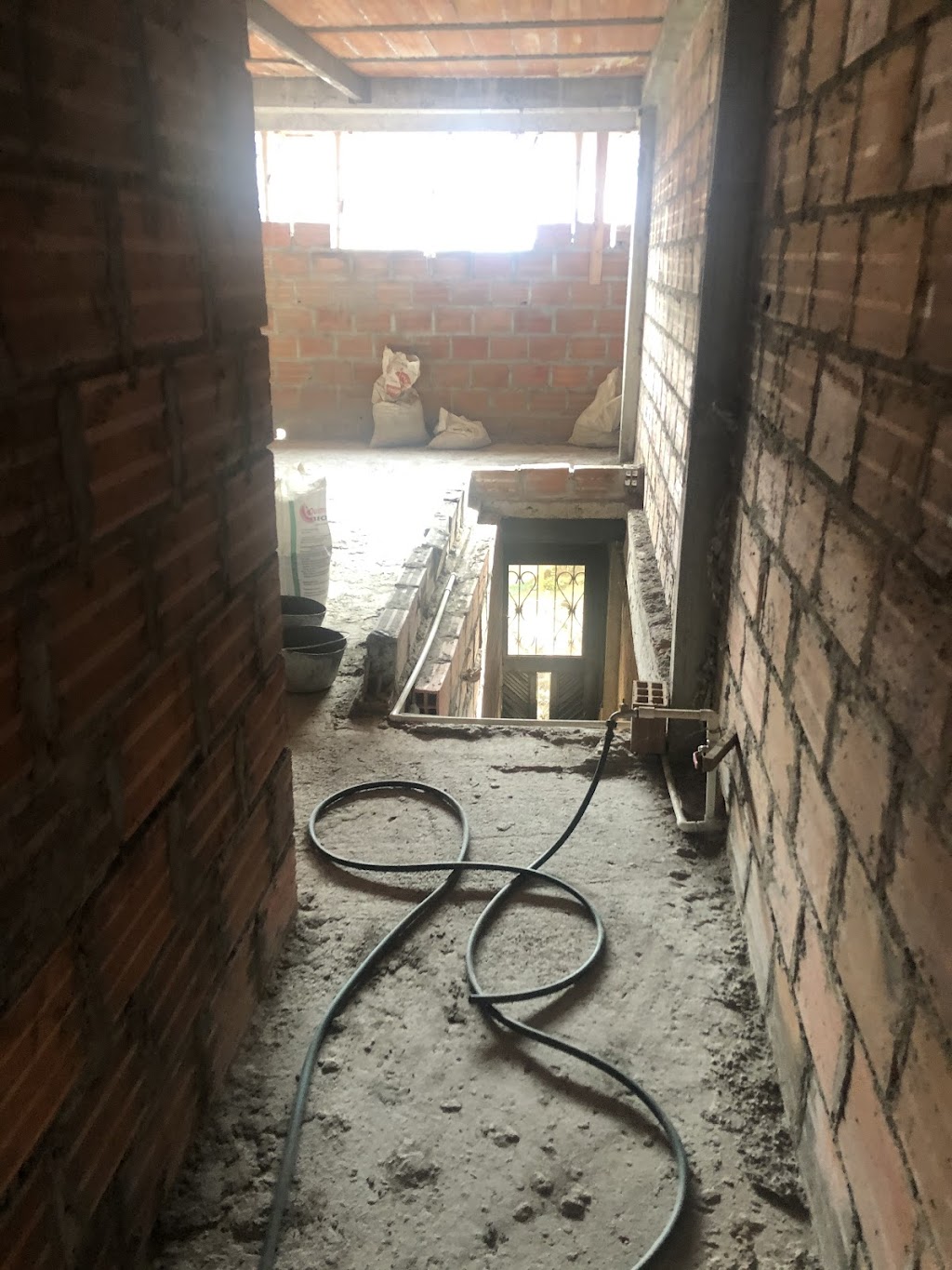 V.L.construction clean services ltd | 55 Skyview Link NE, Calgary, AB T3N 1P6, Canada | Phone: (403) 404-3073