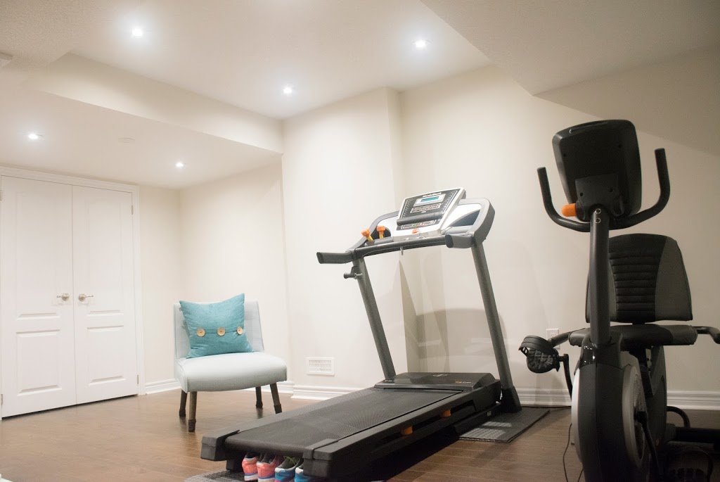 Dr. Pot light | 123 Loraview Ln, Aurora, ON L4G 6N5, Canada | Phone: (647) 779-7775