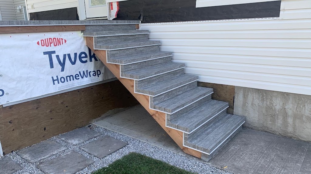 Edmonton Vinyl Decking | 4252 Chichak Cl SW, Edmonton, AB T6W 4B4, Canada | Phone: (780) 860-7788
