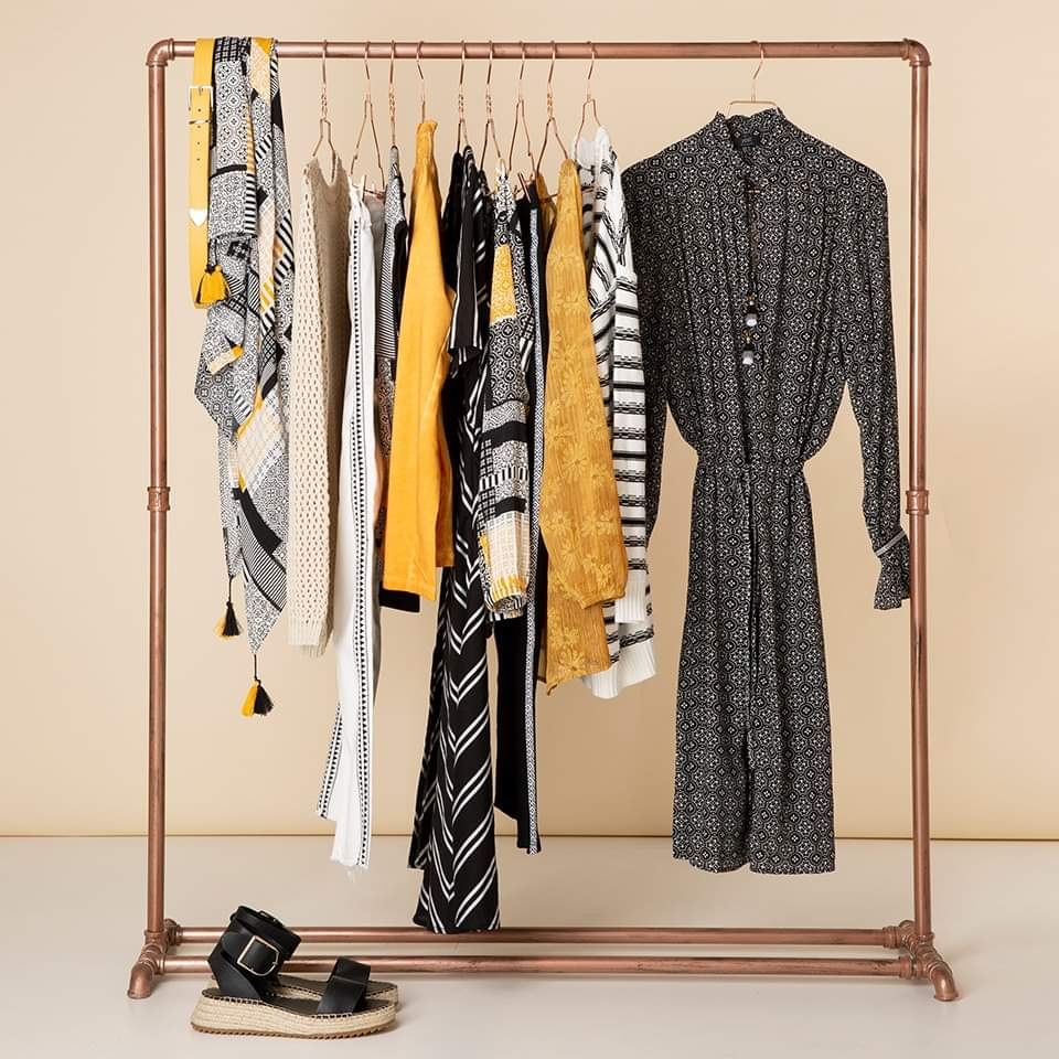Vetements Brigide Enr | 618 Rue Lafleur, Lachute, QC J8H 1R8, Canada | Phone: (450) 562-8426