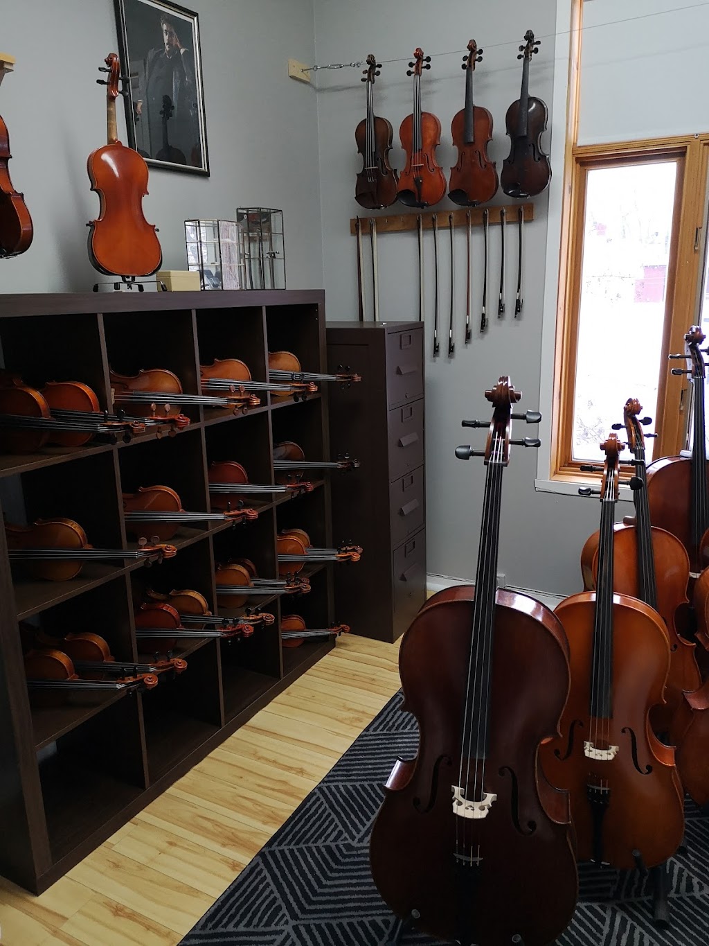 J B Stensland & T Girard Luthiers | 238 B Bd Sainte-Rose, Laval, QC H7L 1L6, Canada | Phone: (514) 975-2796