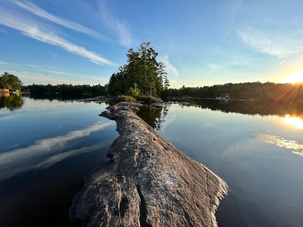 Lily-Vie Island (Private Island) | Lily-Vie Island, Lake of Bays, ON P0B 1A0, Canada | Phone: (416) 884-6136