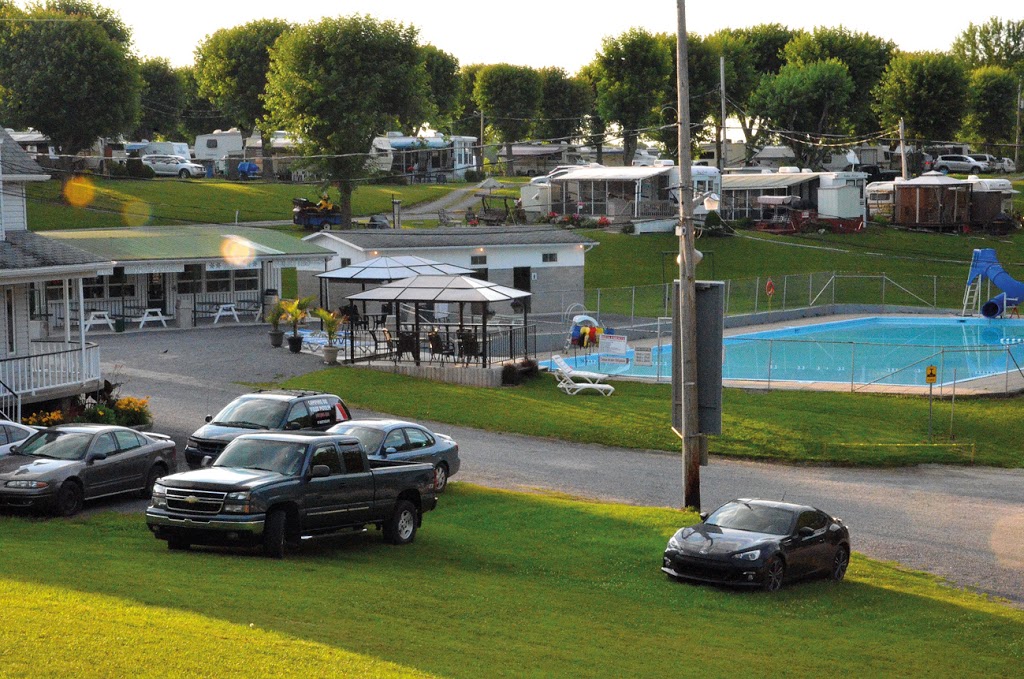 Camping du Vieux Moulin Inc | 2780 Rue Buteau, Saint-Barthélemy, QC J0K 1X0, Canada | Phone: (450) 885-3591