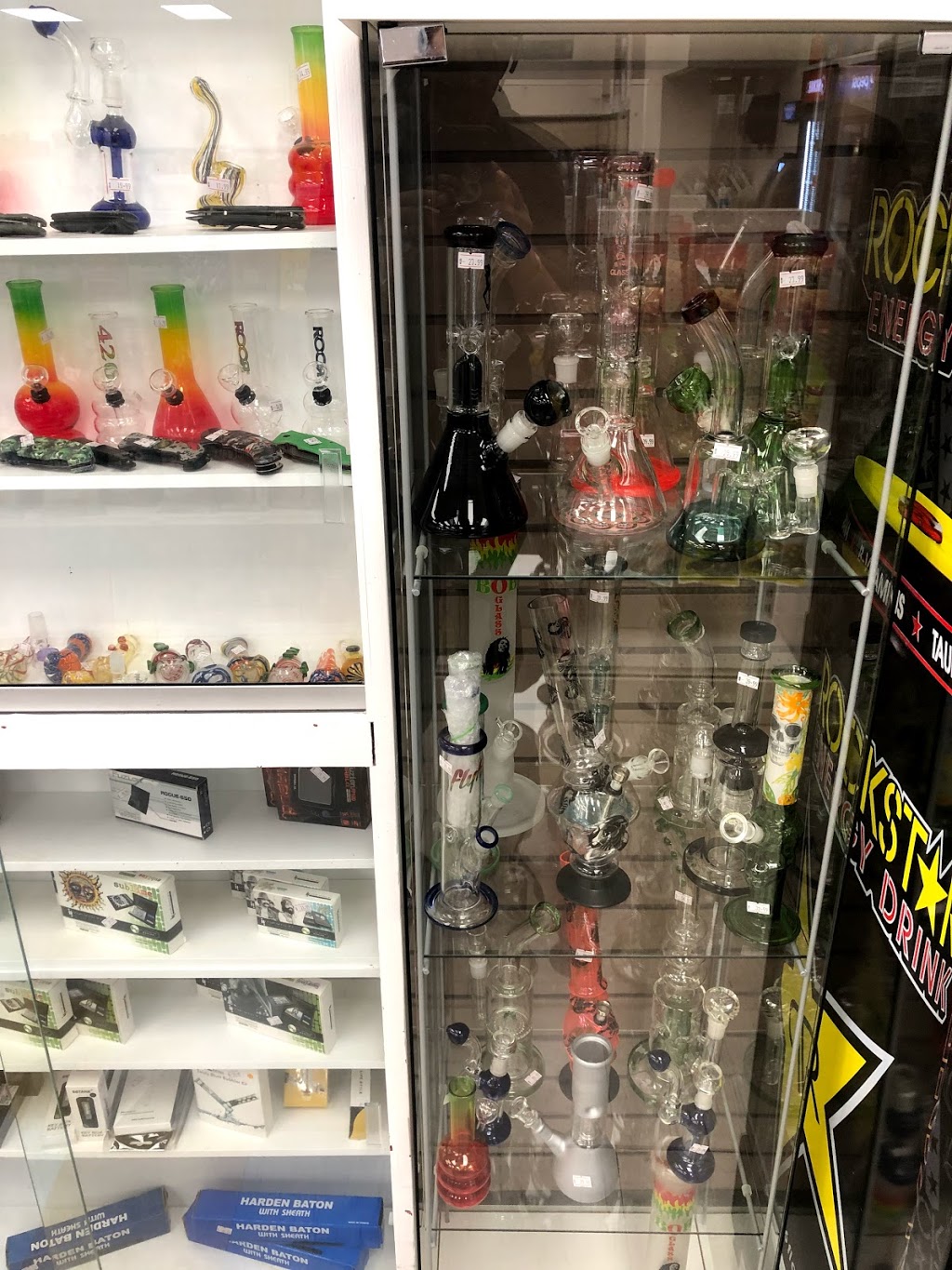White Rooster | 4440 44 Ave NE Unit #5, Calgary, AB T1Y 4W5, Canada | Phone: (403) 293-8369