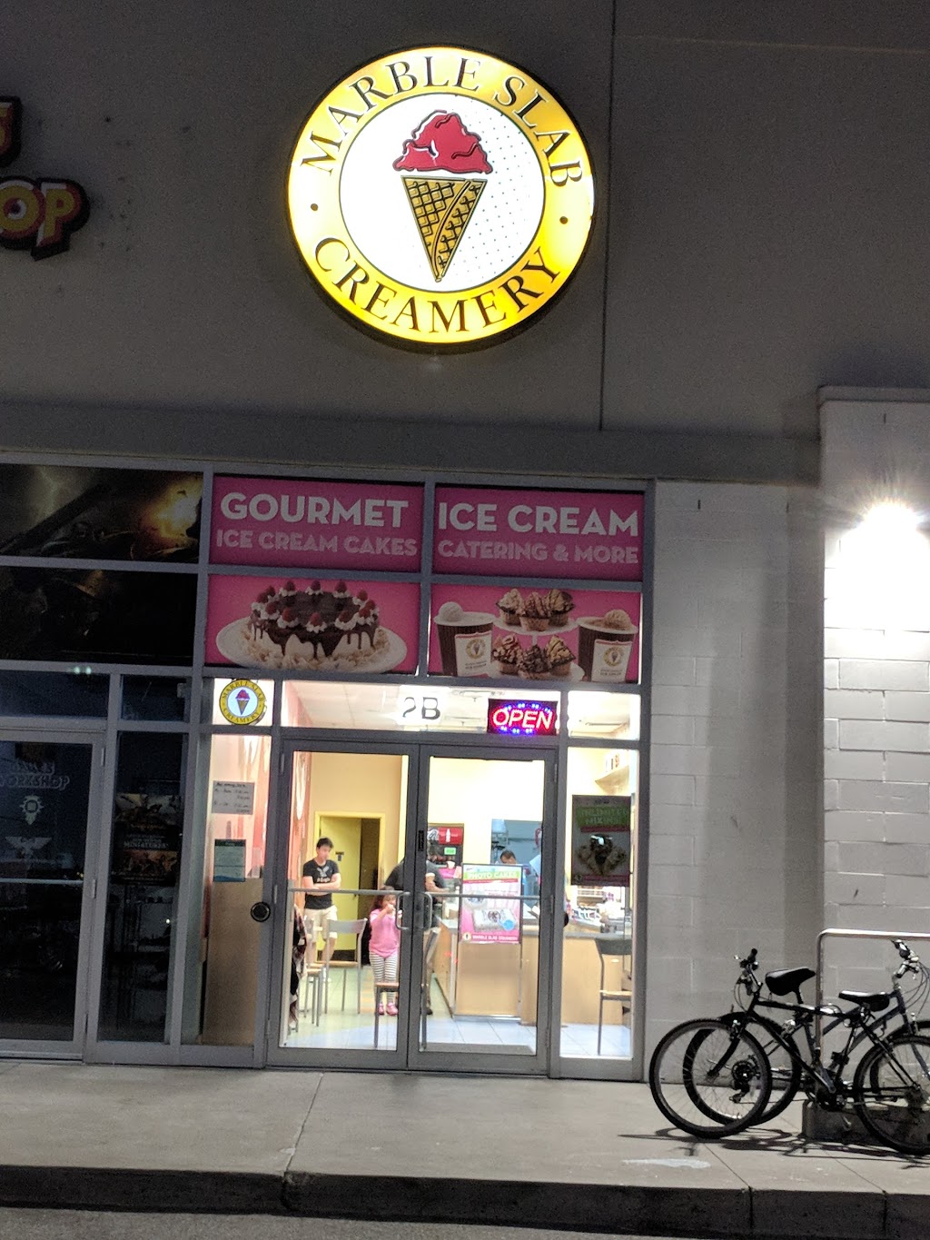 Marble Slab Creamery | 5955 Latimer Dr #2b, Mississauga, ON L5V 0B7, Canada | Phone: (905) 814-0007
