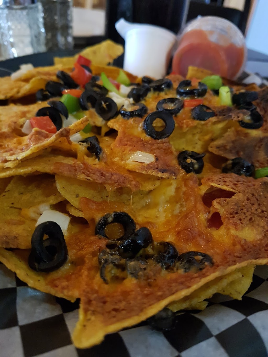 Hurstys Bar & Grill | 368 Rue Main, Shawville, QC J0X 2Y0, Canada | Phone: (819) 647-2546