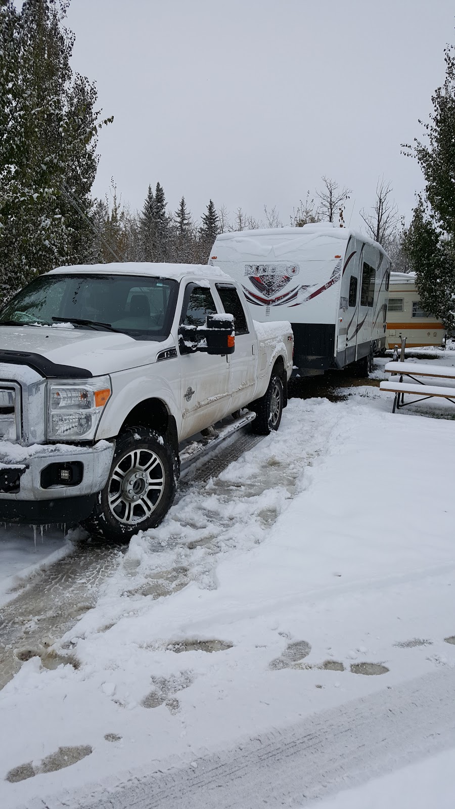 Fort Lions Campground | 10701 River Rd, Fort Saskatchewan, AB T8L, Canada | Phone: (780) 998-4074