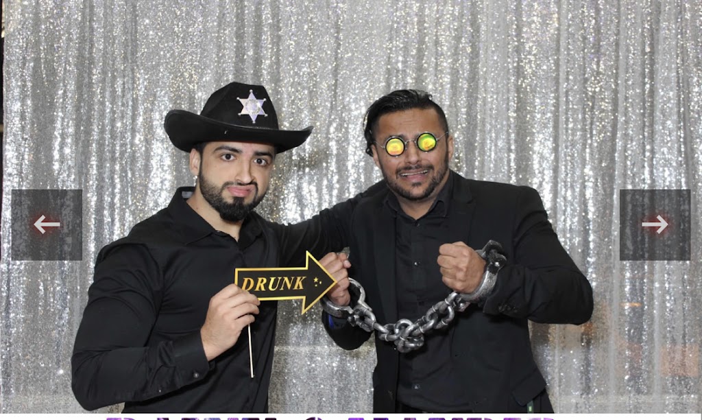 ZSquared Photobooth | 300 Borough Dr, Toronto, ON M1H 3G6, Canada | Phone: (647) 686-1214
