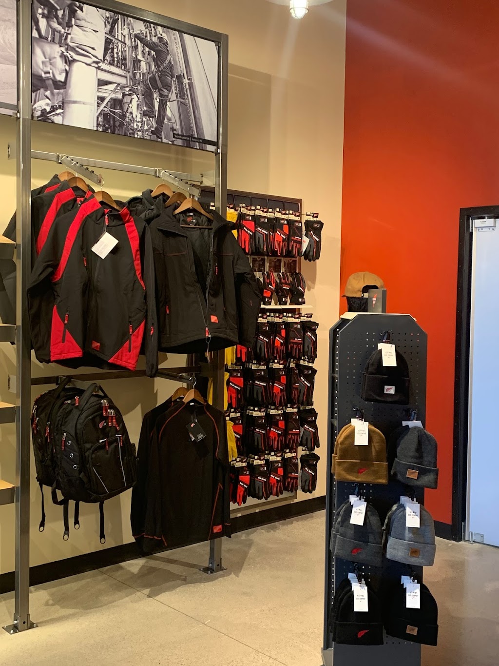 Red Wing - London, ON | 879 Wellington Rd 3 3, London, ON N6E 3N5, Canada | Phone: (519) 640-1924