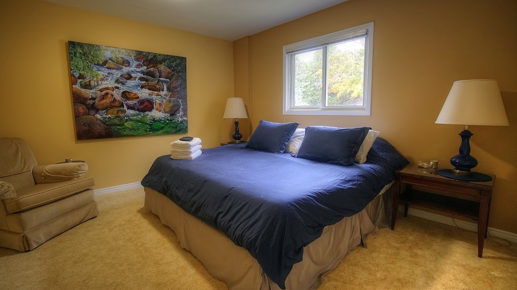 MacArthur Park Cottage | 9 Jowett Ln, Bayfield, ON N0M 1G0, Canada | Phone: (647) 674-6416