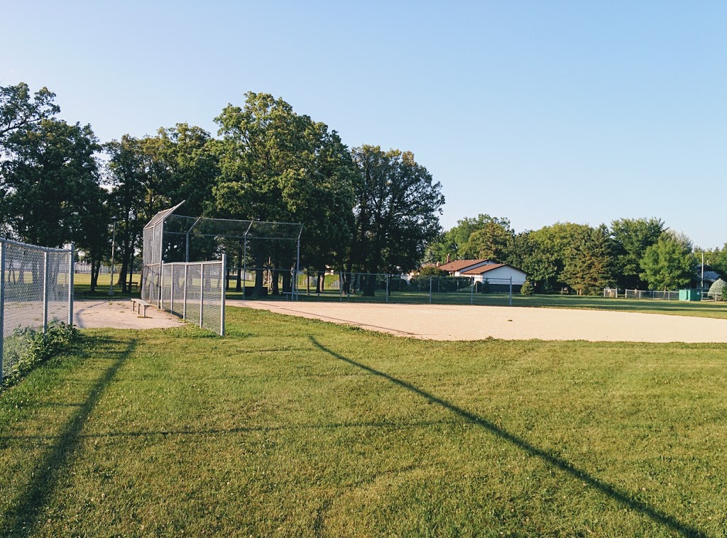 Pinehurst Park | Winnipeg, MB R3K 0T7, Canada