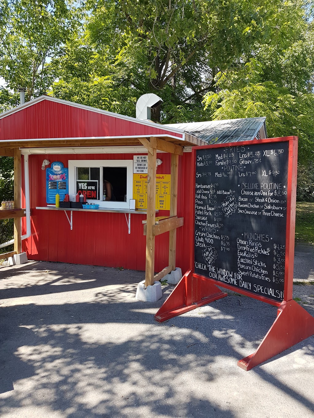 Esso | 462 Chenaux Rd, Foresters Falls, ON K0J 1V0, Canada | Phone: (613) 432-9053