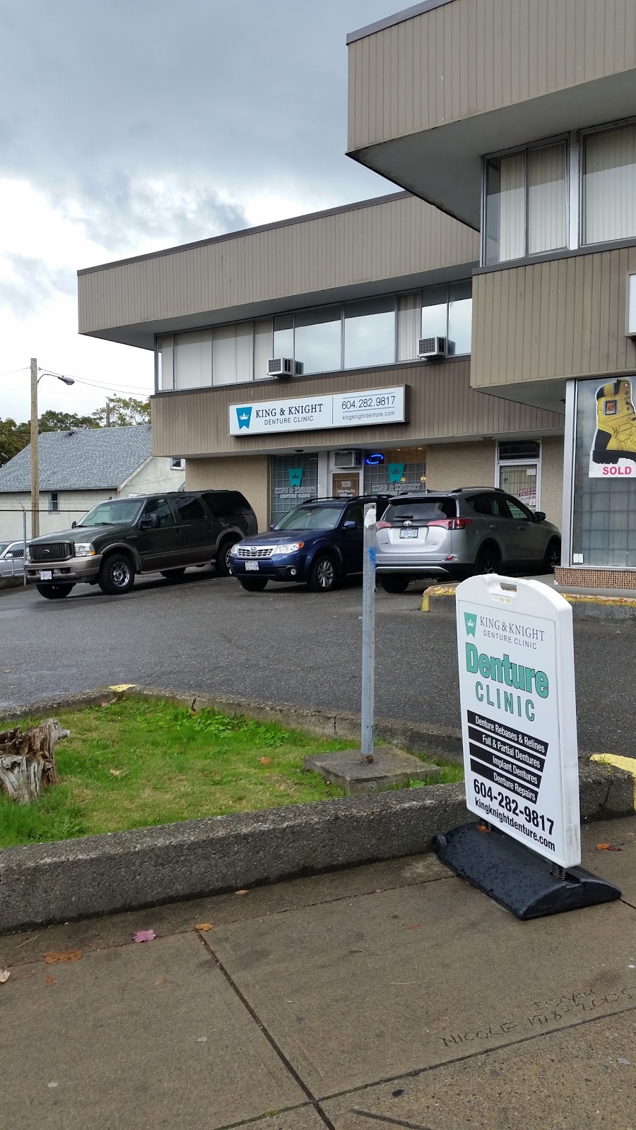 King & Knight Denture Clinic | 103 - 1435, Kingsway, Vancouver, BC V5N 2R6, Canada | Phone: (604) 282-9817