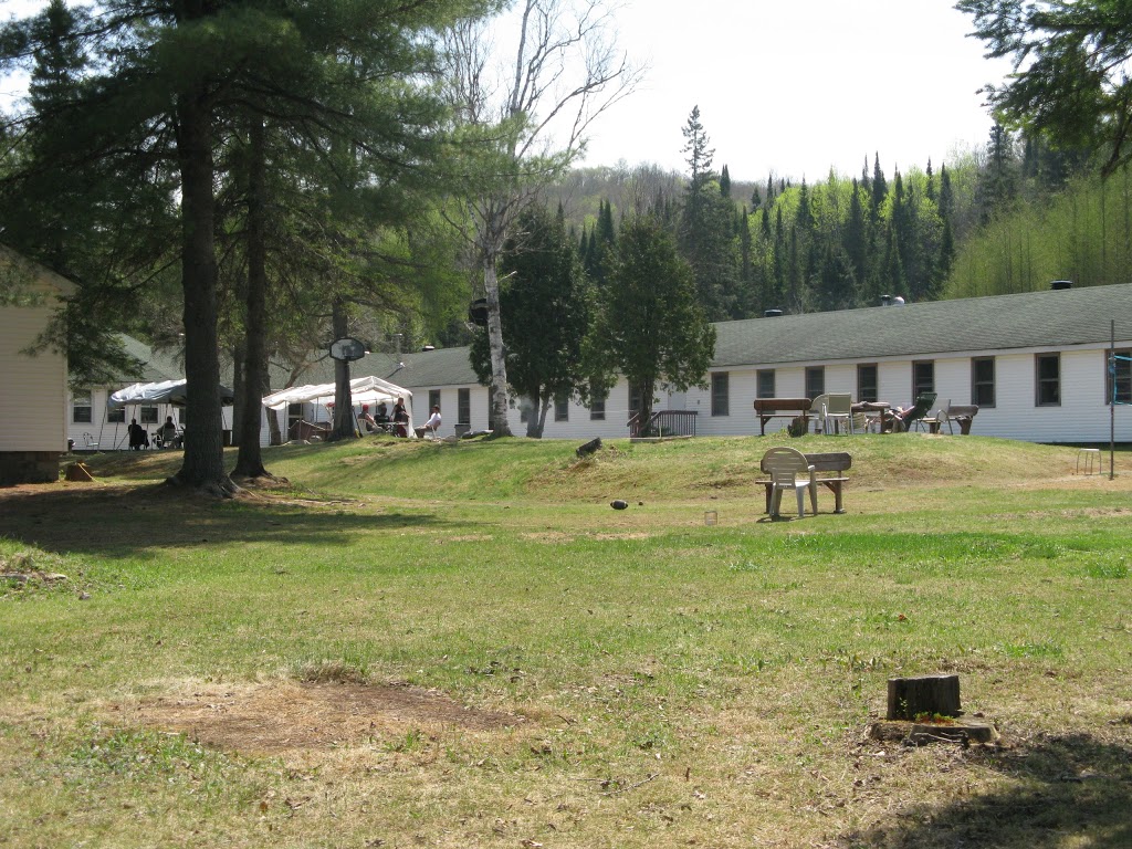 sentier du nouveau jour | 146 Chemin de la Sablière, Lantier, QC J0T 1V0, Canada | Phone: (855) 251-3858