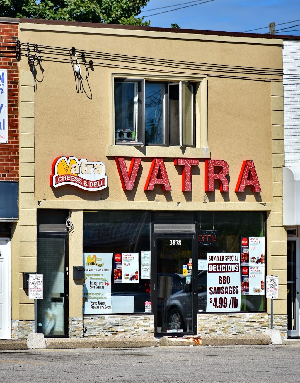 Vatra Deli | 3878 Bloor St W, Etobicoke, ON M9B 1L3, Canada | Phone: (647) 748-1900