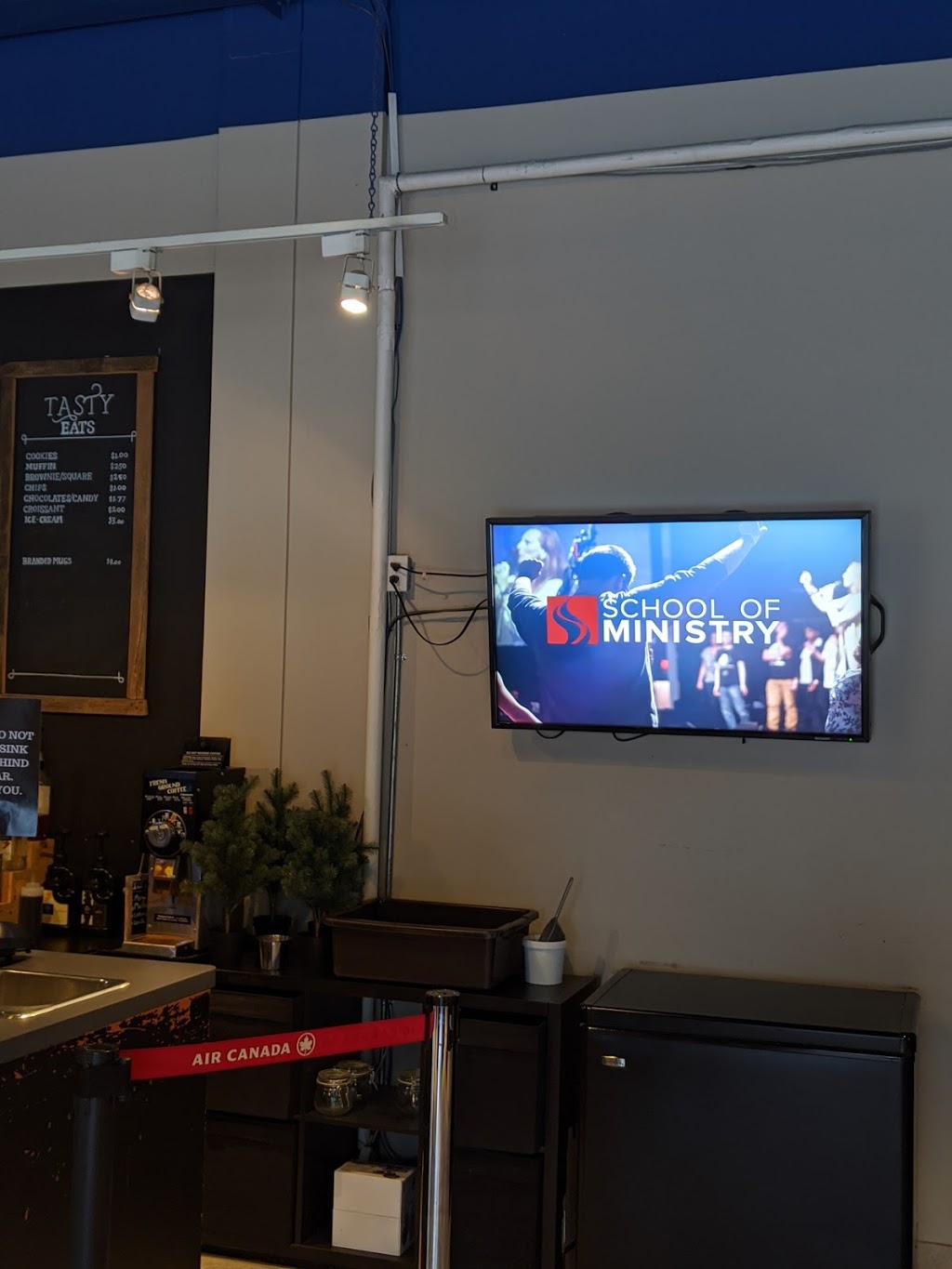 Attwell Coffee | 272 Attwell Dr, Etobicoke, ON M9W 6M3, Canada | Phone: (647) 729-3811