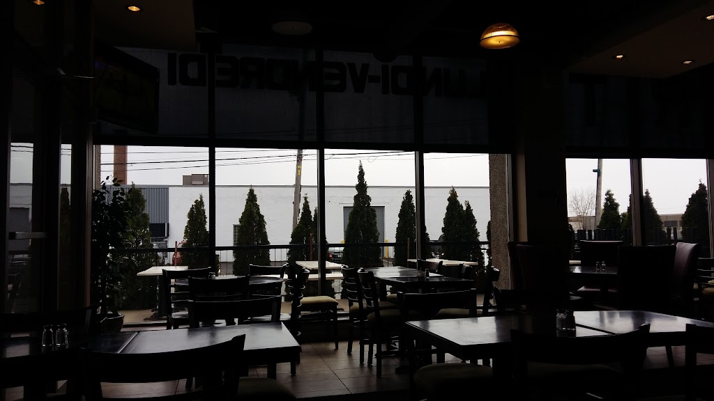 Maison mash | 5605 Rue Paré, Mont-Royal, QC H4P 1P7, Canada | Phone: (514) 731-6274
