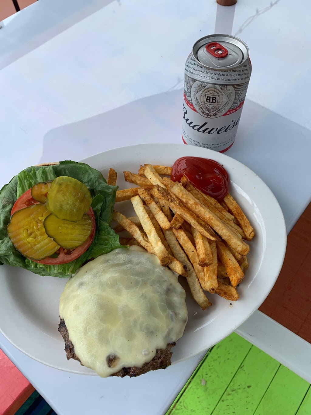 Barefoot Bar and Grill | 4145 Skaha Lake Rd, Penticton, BC V2A 6J7, Canada | Phone: (778) 476-4020