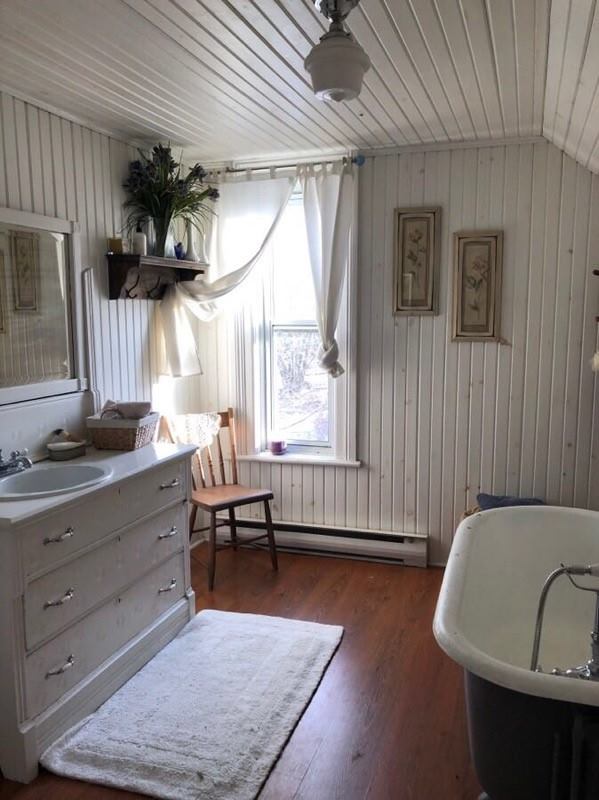 Violet Hill Farm | 796224 3 Line, Mansfield, ON L0N 1M0, Canada | Phone: (519) 217-6941