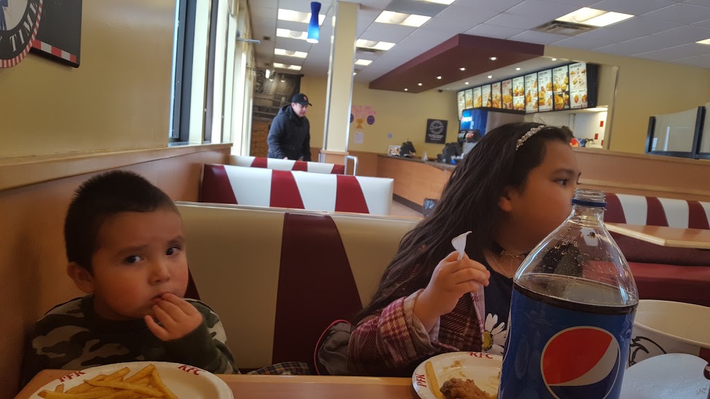 KFC | 189 Boundary Ave, Fort QuAppelle, SK S0G 1S0, Canada | Phone: (306) 332-1888