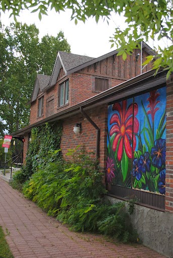 Okotoks Art Gallery | 53 N Railway St, Okotoks, AB T1S 1K1, Canada | Phone: (403) 938-3204